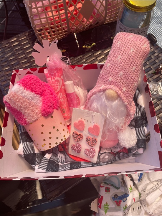 Other - Pink Knit Gnome Gift Set with Heart Earrings